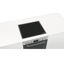 Kochfeld mit vier Kochzonen in einer modernen Küche