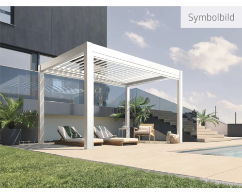 Gartenszene mit Pergola, Liegestühlen und Pool