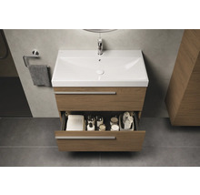 Waschtischunterschrank mit Auszug zur Aufbewahrung von Badutensilien im Badezimmer.