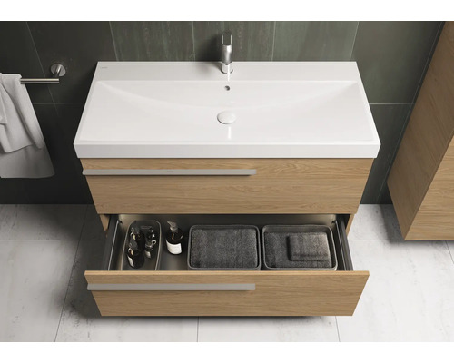 Waschtischunterschrank mit Schublade und Aufbewahrung im Badezimmer