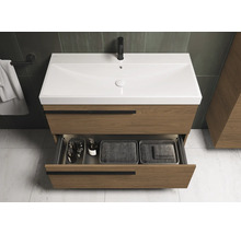 Waschtischunterschrank mit offenem Schubfach im Badezimmer