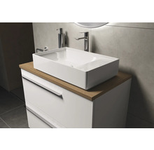 Modernes Badezimmer mit Aufsatzwaschbecken, Waschtisch und Armaturen