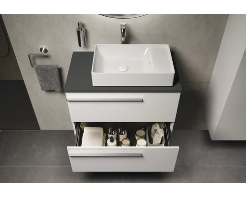 Badezimmer Waschtisch mit offenem Schubfach, Handtuch und Seifenspender