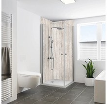 Badezimmer mit Duschkabine, Toilette und Heizkörper