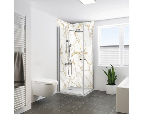 Badezimmer mit Duschkabine, Toilette und Handtuchwärmer