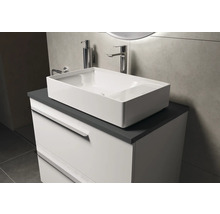 Badezimmerwaschtisch mit Waschbecken, Armatur und Seifenspender