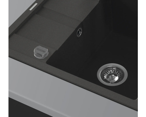 Spüle mit Siebkorbventil und Ablauffernbedienung