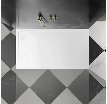 Aufnahme einer Duschwanne von oben im Badezimmer