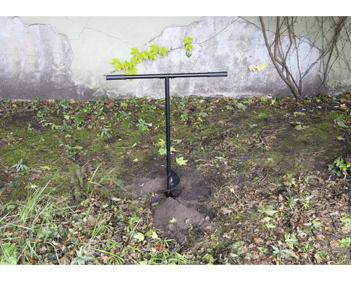 Erdlochbohrer im Garten