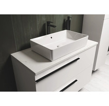 Modernes Badezimmer mit Aufsatzwaschbecken, Armatur und Unterschrank mit Schubladen