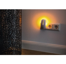 Nachtlicht mit Bewegungsmelder in Steckdose