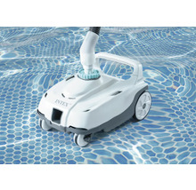 Intex automatischer Poolreiniger im Wasser