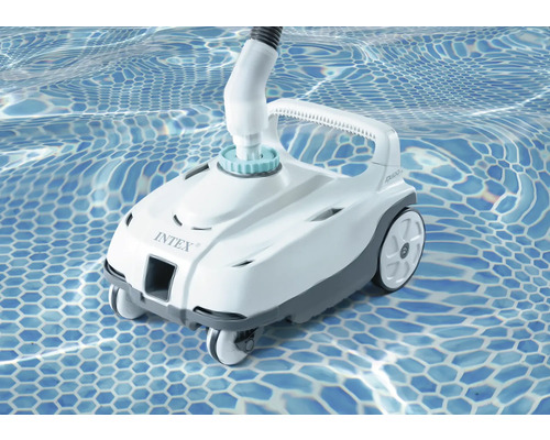 Intex automatischer Poolreiniger im Wasser
