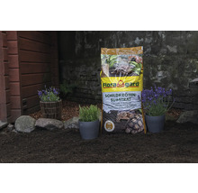 Flora Gard Schildkrötensubstrat Sack mit Blumentöpfen