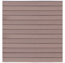 Holzverkleidung mit horizontalen Brettern