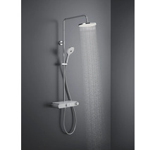 Duschsystem mit Kopfbrause, Handbrause und Thermostatarmatur an grauer Wand