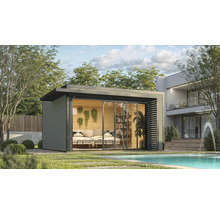 Gartenhaus mit Schiebetüren und modernen Möbeln neben einem Swimmingpool