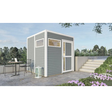 Gartenhaus mit Fenster und Tür auf einer Terrasse