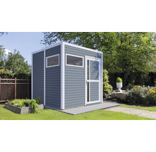 Gartenhaus mit Fenster und Tür im Garten