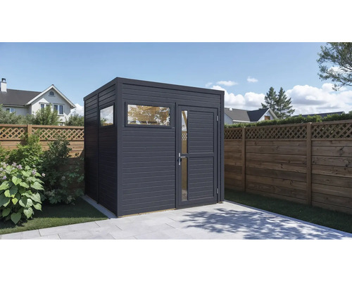 Gartenhaus aus Holz mit Fenster und Tür auf Rasenfläche