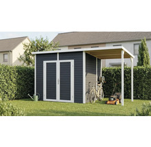 Gartenhaus mit Anbau, Gartengeräte und Gartenzubehör im Garten