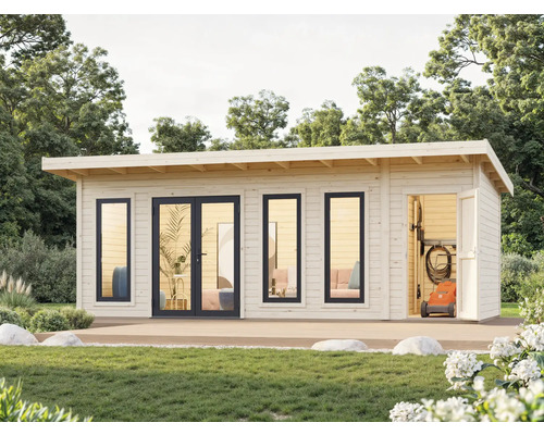 Modernes Gartenhaus aus Holz mit Fenstern und Tür im Garten