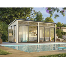 Modernes Gartenhaus mit Glasschiebetüren neben einem Pool