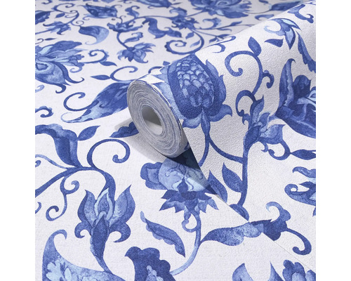 Tapetenrolle mit Blumenmuster