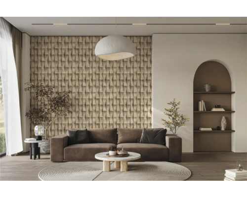 Wohnzimmer mit braunem Sofa, Couchtisch, 3D-Wandpaneelen, Pendelleuchte und Regal
