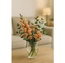 Blumenstrauß mit Löwenmäulchen und Eukalyptus in Glasvase