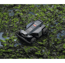 Roboterrasenmäher auf unebenem Untergrund