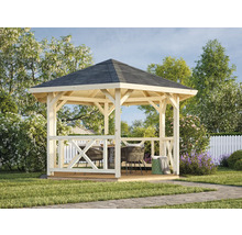 Holzpavillon mit grauem Dach in einem Garten