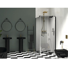 Badezimmer mit zwei Waschbecken, Spiegeln, Handtuchhalter, Dusche und Toilette in Schwarz und Gold