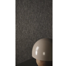 Nahaufnahme einer grauen Textiltapete