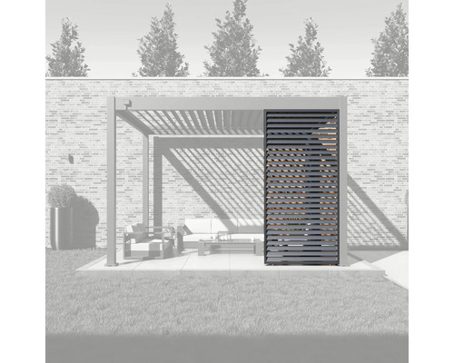 Terrasse mit Lamellenwand zur Beschattung