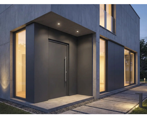 Modernes Haus mit grauer Haustür und großen Fenstern