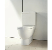 Stand-WC aus Keramik im Badezimmer