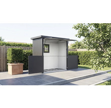 Gerätehaus mit geöffnetem Dach und geöffneten Türen im Garten