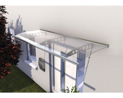 Vordach aus Metall und durchsichtigem Kunststoff über einer Haustür