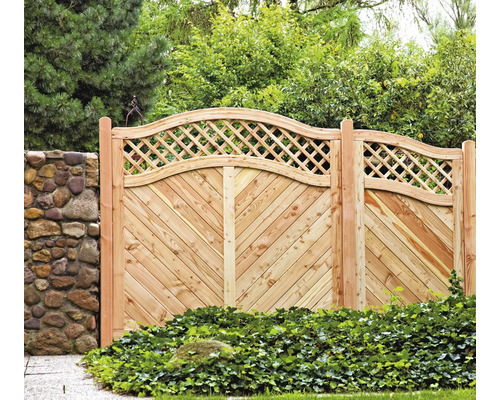 Holzzaun mit diagonaler Maserung und Lattenrost