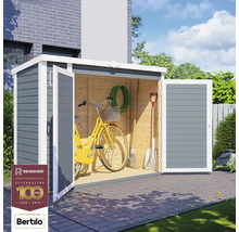 Gartenhaus mit geöffneten Türen und Gartengeräten