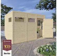 Gartenhaus aus Holz mit Fenstern und offener Tür im Außenbereich