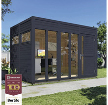 Modernes Gartenbüro aus Holz mit großen Fensterfronten und Büromöbeln