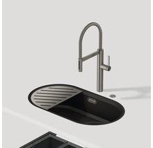 Spültischarmatur mit Spülbecken und Abtropffläche