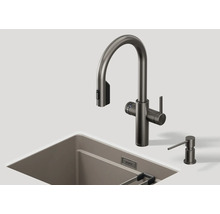 Küchenspüle mit Armatur und Spülmittelspender