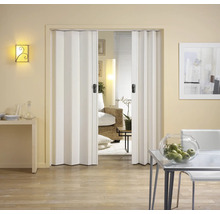 Zimmeransicht mit weißer Falttür