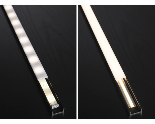 Vergleich zwischen Standard LED Streifen mit einzelnen Lichtpunkten und COB LED Streifen mit gleichmäßiger Lichtlinie in einem Profil.