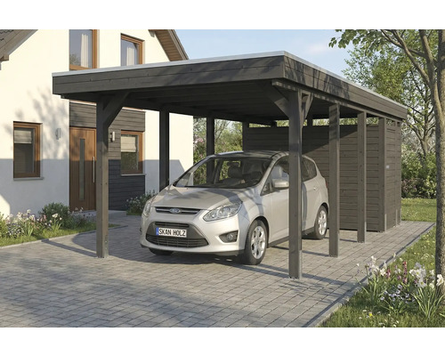 Carport aus Holz mit Geräteschuppen und Auto