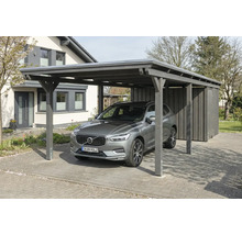 Modernes Carport mit Geräteraum aus Holz und geparktem Auto davor