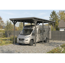 Holzcarport mit Wohnmobil auf gepflastertem Untergrund